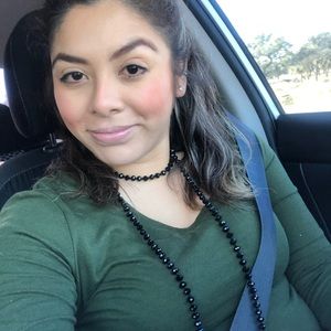 Meet your Posher, Perla